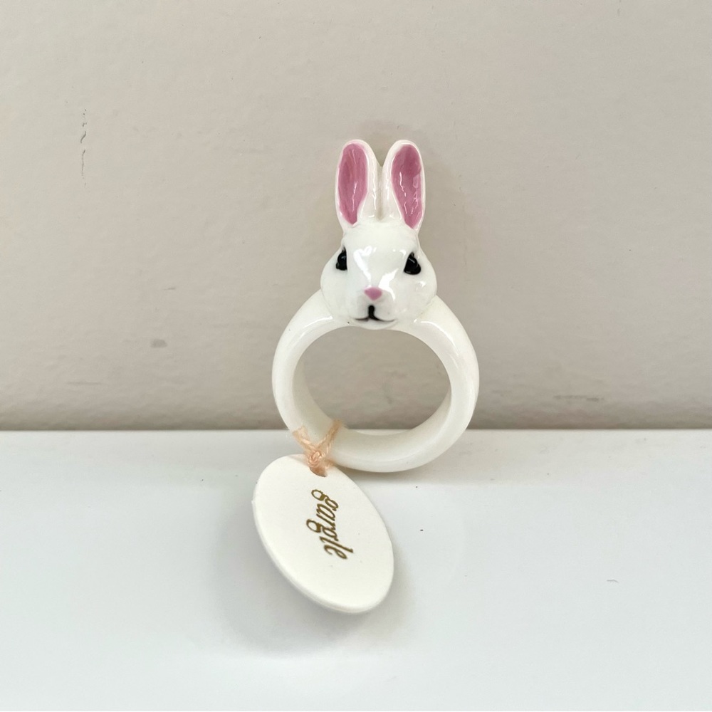 Bunny rabbit ring white size6.5